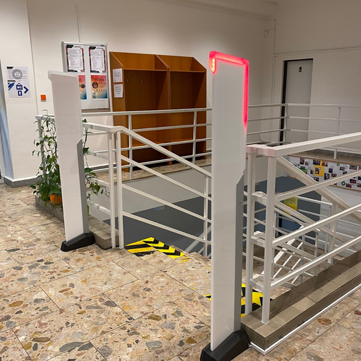 Bezpečnostní brána RFID v knihovně